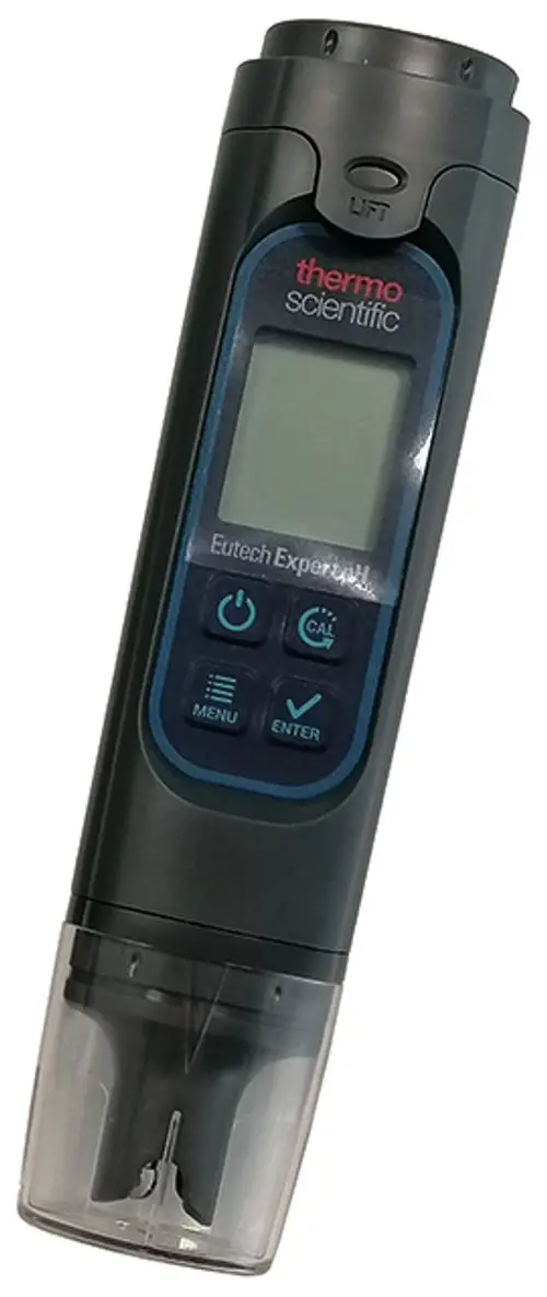 Syr pH-Messgerät mit digitalen Anzeige und Tasten zur Kalibrierung, Menü und Bestätigung. Abnehmbarer Sensorboden für Messungen in Flüssigkeiten.